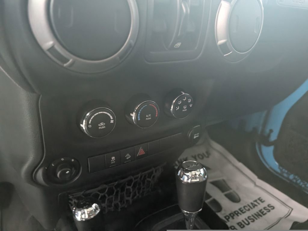 Used 2017 Jeep Wrangler Unlimited Sport w/ Quick Order Package 24S image 19