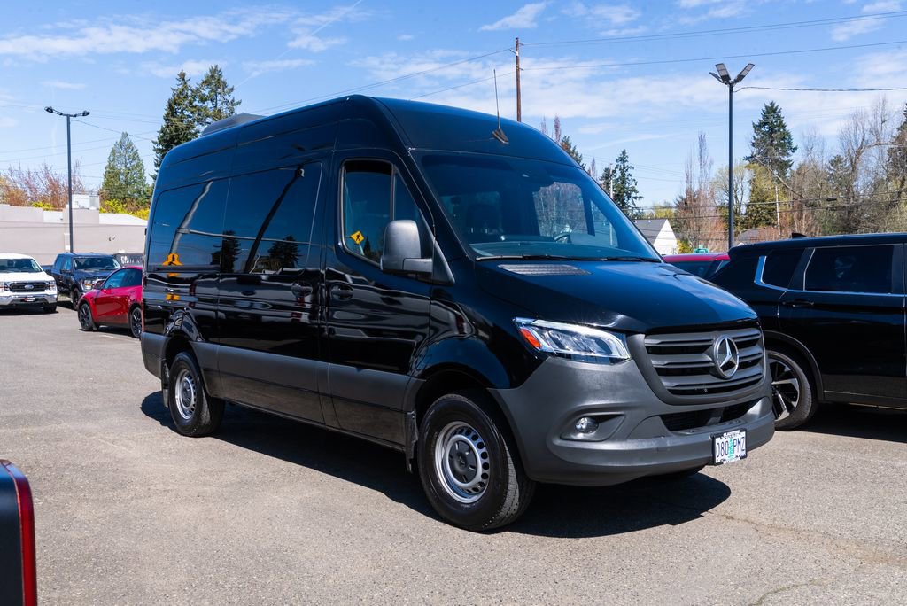 Used 2023 Mercedes-Benz Sprinter 2500 image 1