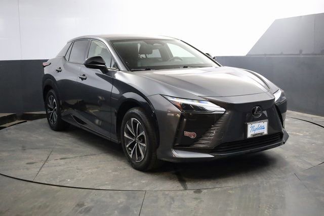 Used 2023 Lexus RZ 450e Premium w/ Technology Package image 2
