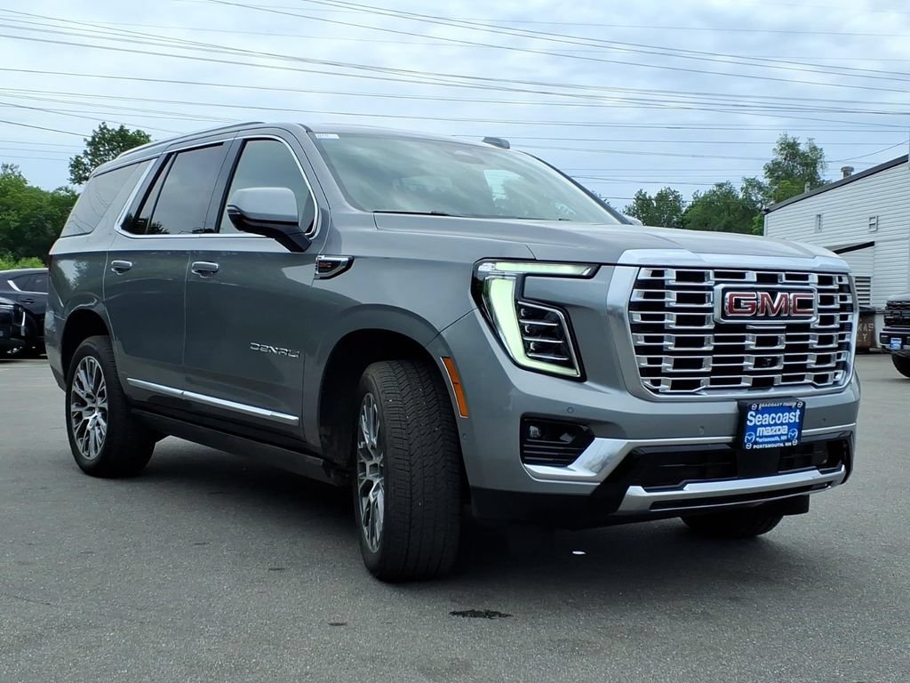 Used 2026 GMC Yukon Denali w/ Sun & Power Step Package AWD/4WD image 6