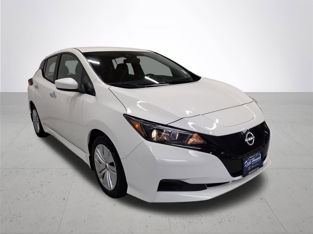 Used 2023 Nissan Leaf S image 4