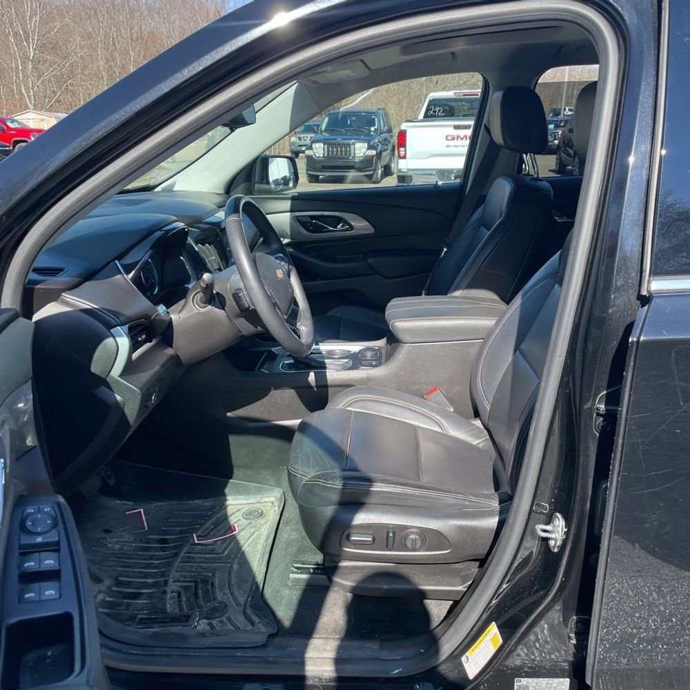 Used 2018 Chevrolet Traverse LT image 5