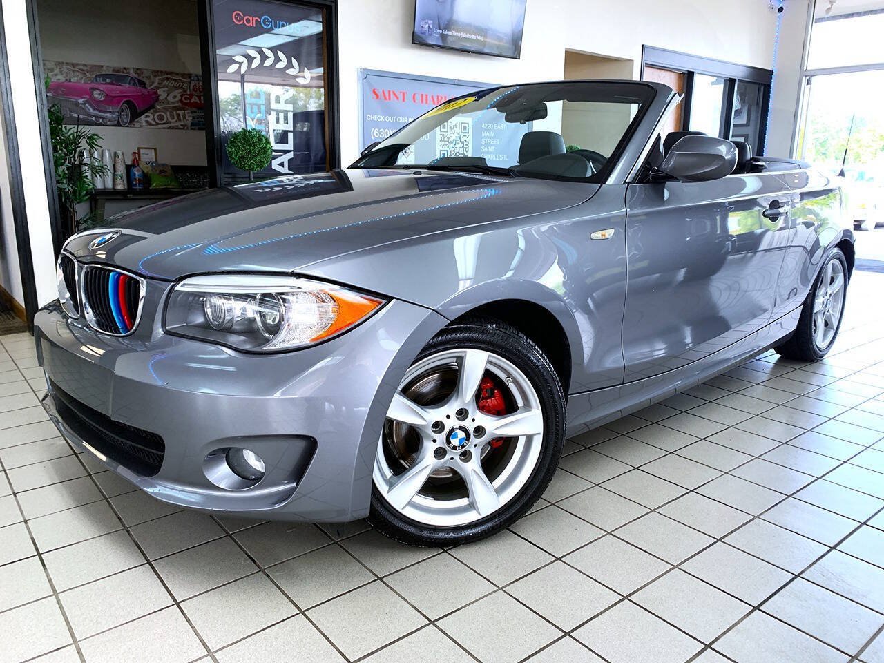 Used 2012 BMW 128i Convertible RWD image 2