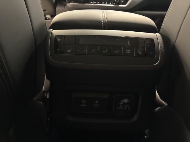 New 2026 Nissan Pathfinder Platinum image 26