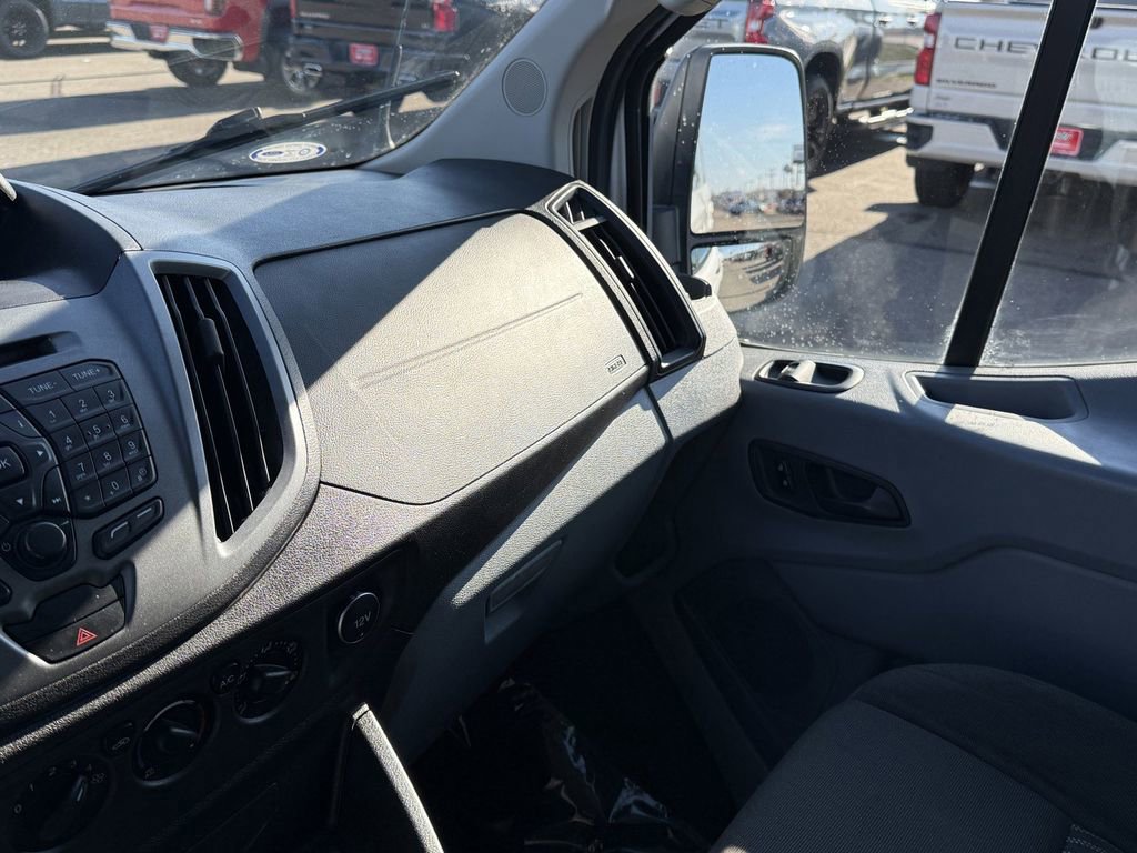 Used 2016 Ford Transit 150 XL image 24