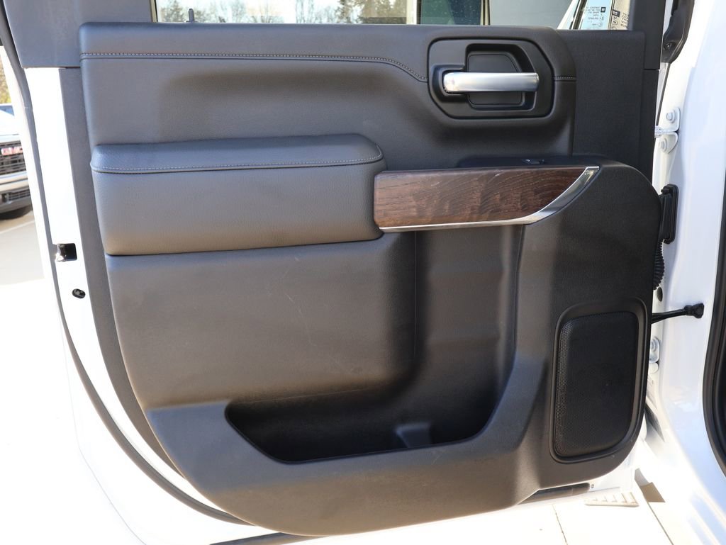 Used 2023 GMC Sierra 2500 Denali w/ Denali Ultimate Package image 28