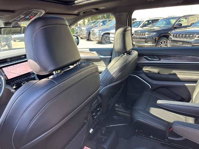 New 2027 Jeep Grand Cherokee L Limited AWD/4WD image 12