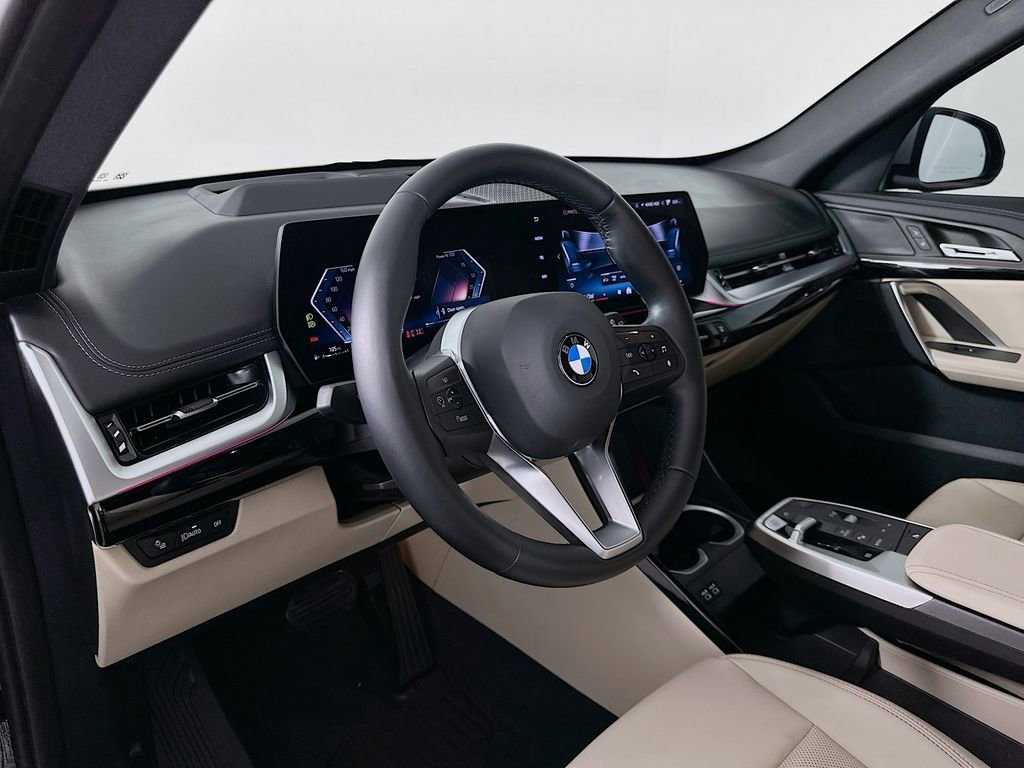 Certified 2024 BMW X1 xDrive28i w/ Technology Package image 9