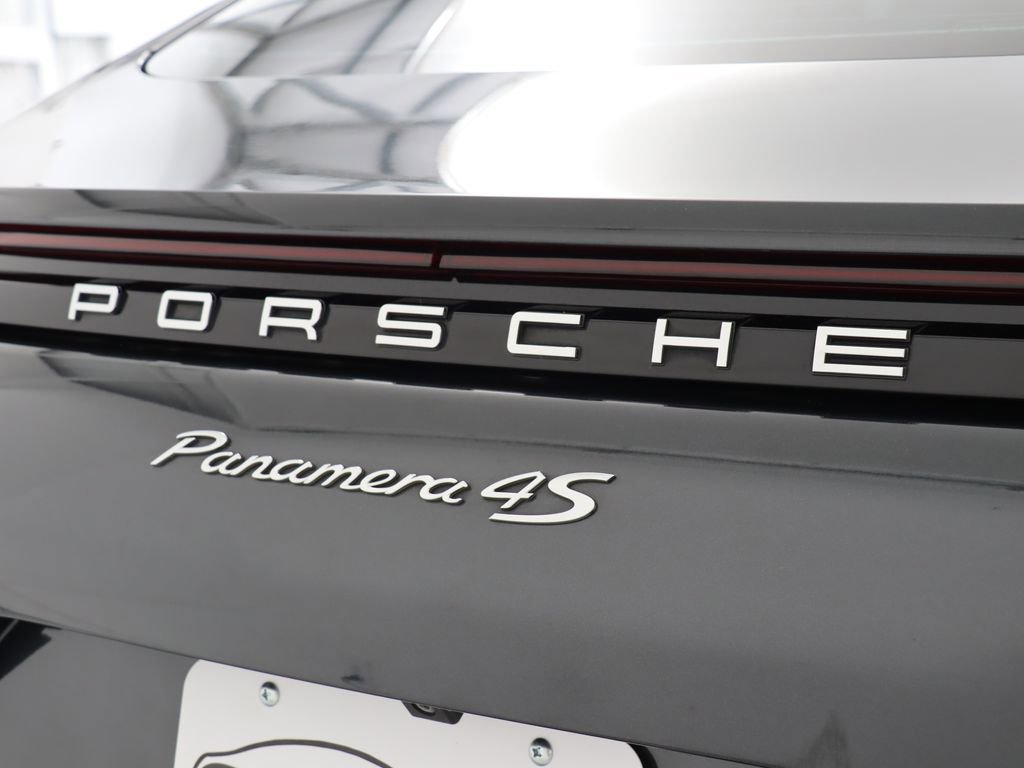 Used 2018 Porsche Panamera 4S AWD/4WD image 13