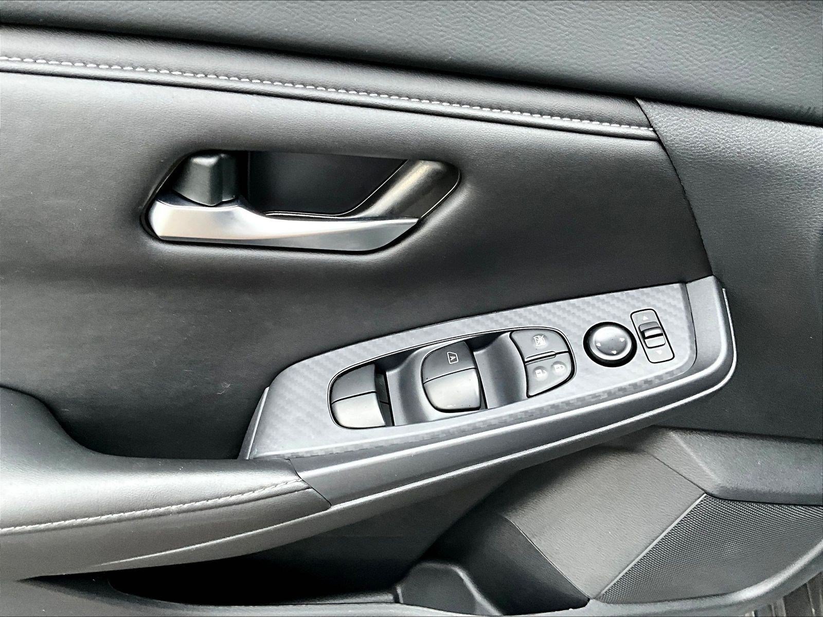 Used 2025 Nissan Sentra SV w/ All-Weather Package FWD image 35
