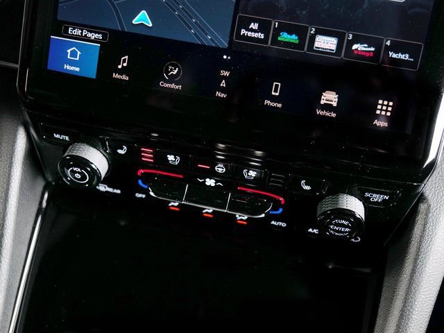 Used 2023 Jeep Grand Cherokee Overland image 18