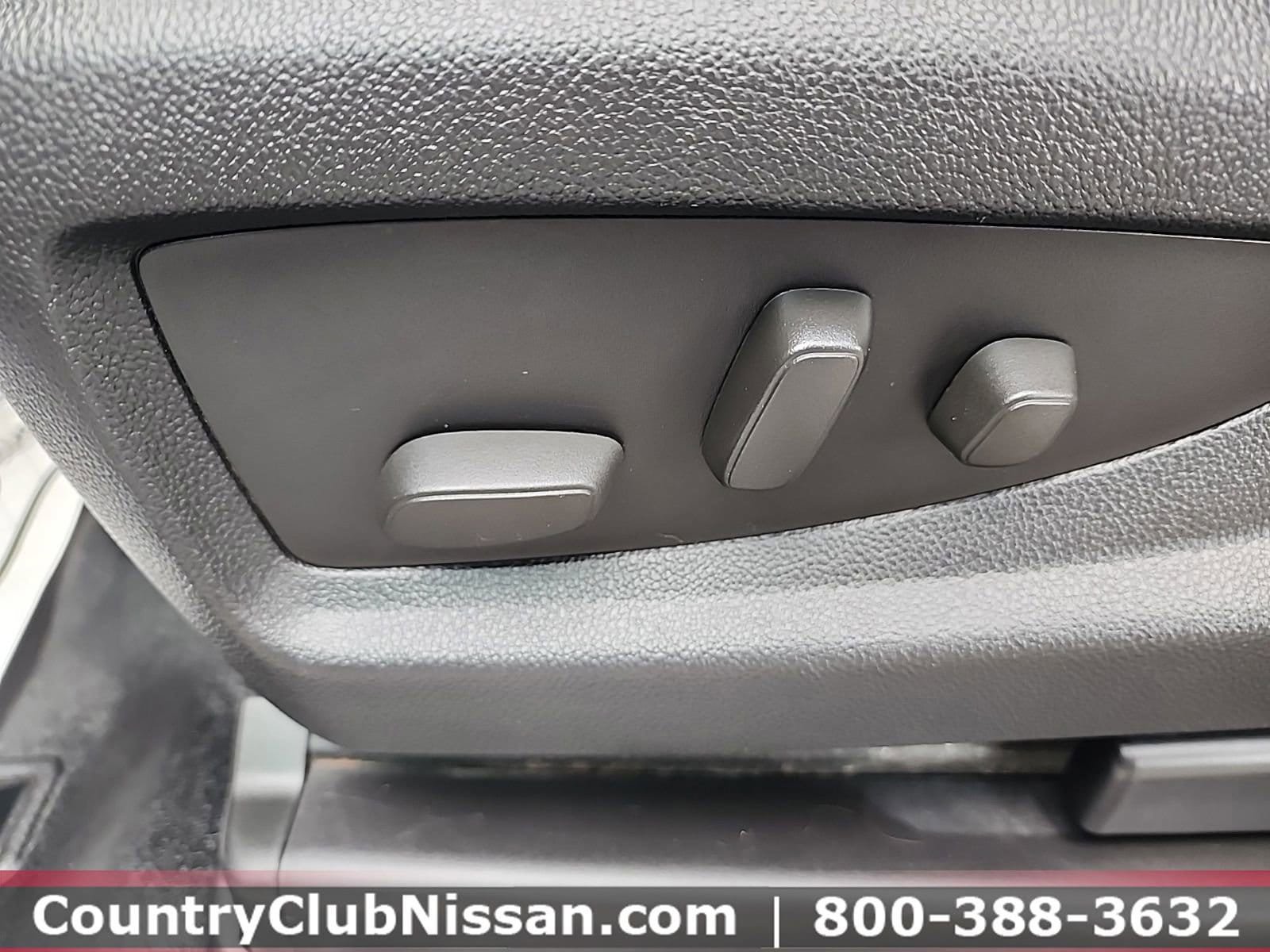 Used 2014 Chevrolet Silverado 1500 LT w/ All Star Edition AWD/4WD image 12