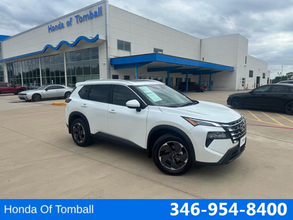 Used 2025 Nissan Rogue SV w/ SV Premium Package