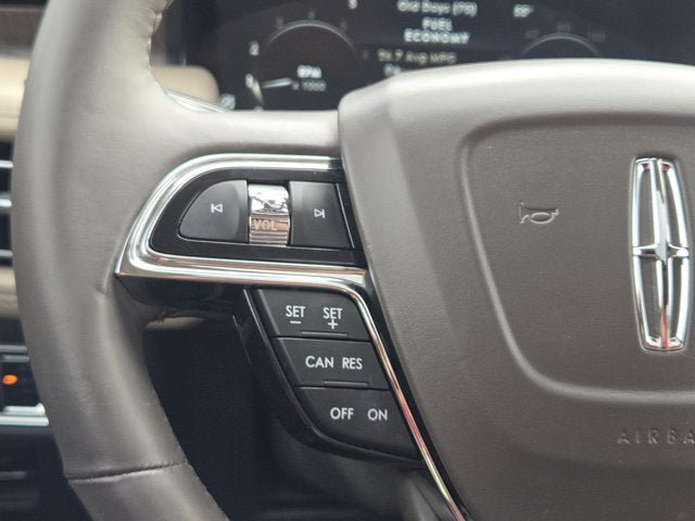 Used 2023 Lincoln Nautilus Reserve AWD/4WD image 28