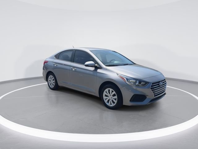 Used 2022 Hyundai Accent SE image 2