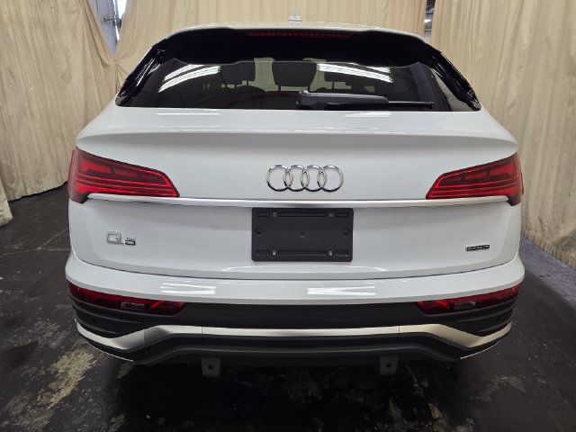 Certified 2023 Audi Q5 2.0T Prestige w/ Prestige Package AWD/4WD image 8