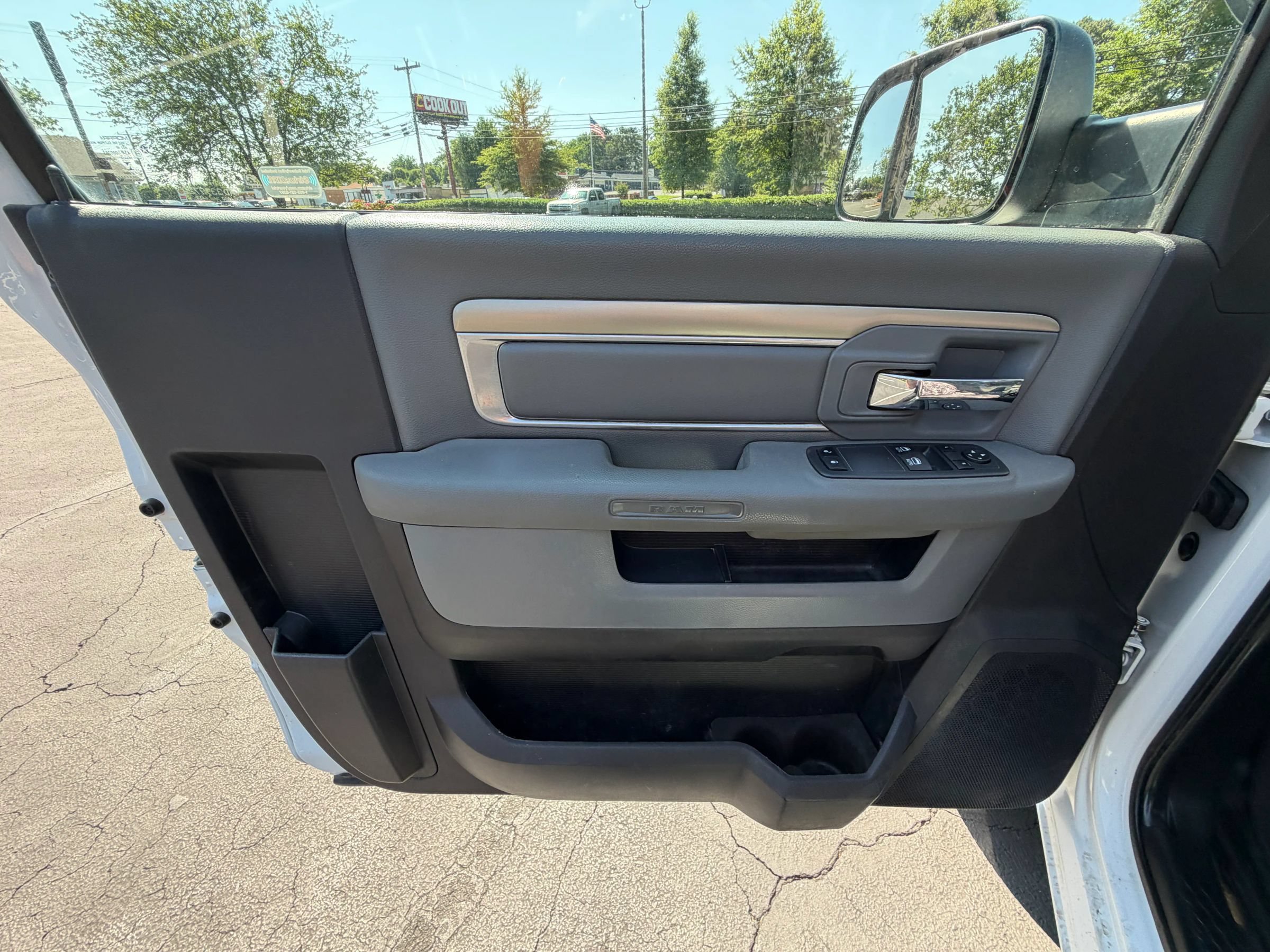 Used 2015 RAM 3500 Tradesman w/ Power & Remote Entry Group AWD/4WD image 15