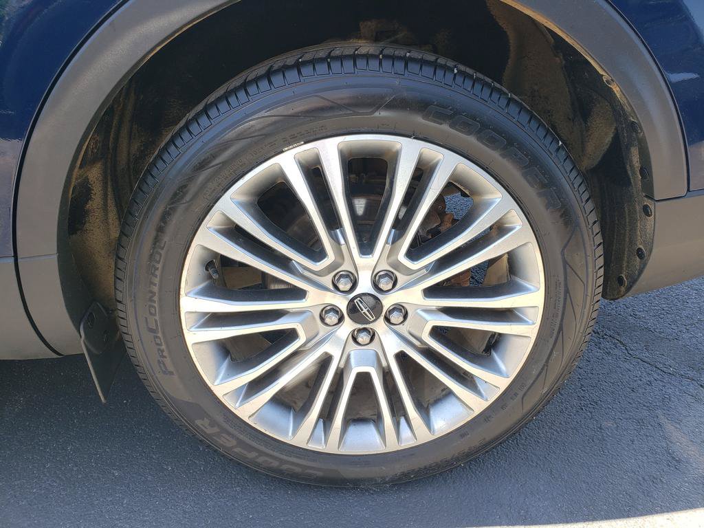 Used 2018 Lincoln MKX Reserve w/ Lincoln MKX Climate Package AWD/4WD image 27
