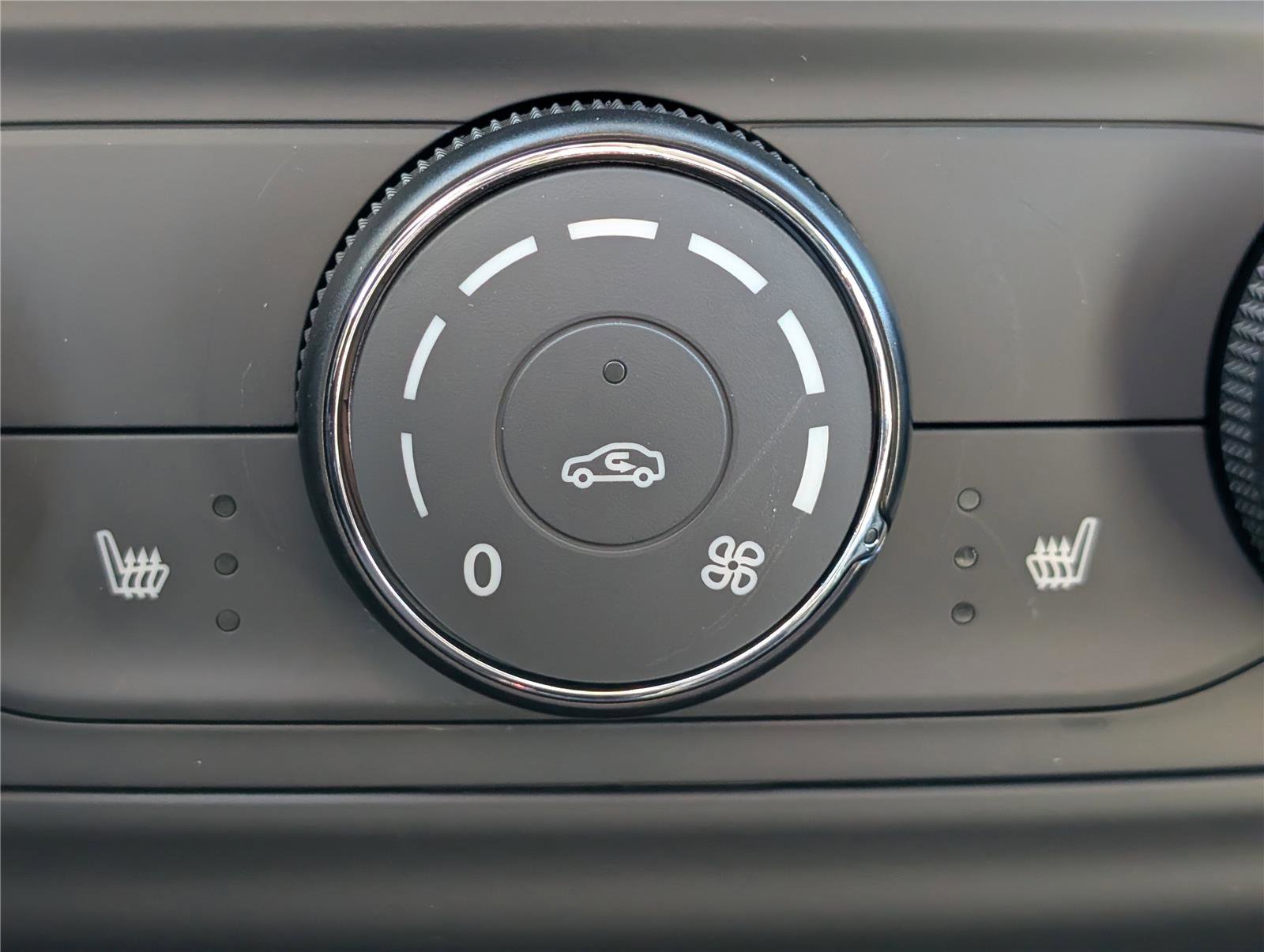 New 2026 Chevrolet Trax LS w/ LS Convenience Package image 19