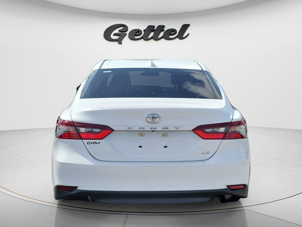 Certified 2022 Toyota Camry LE image 5