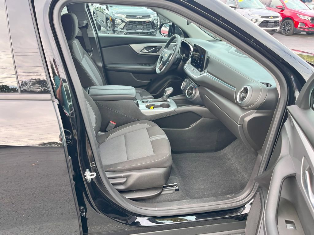 Certified 2023 Chevrolet Blazer LT w/ Midnight/Sport Edition image 14