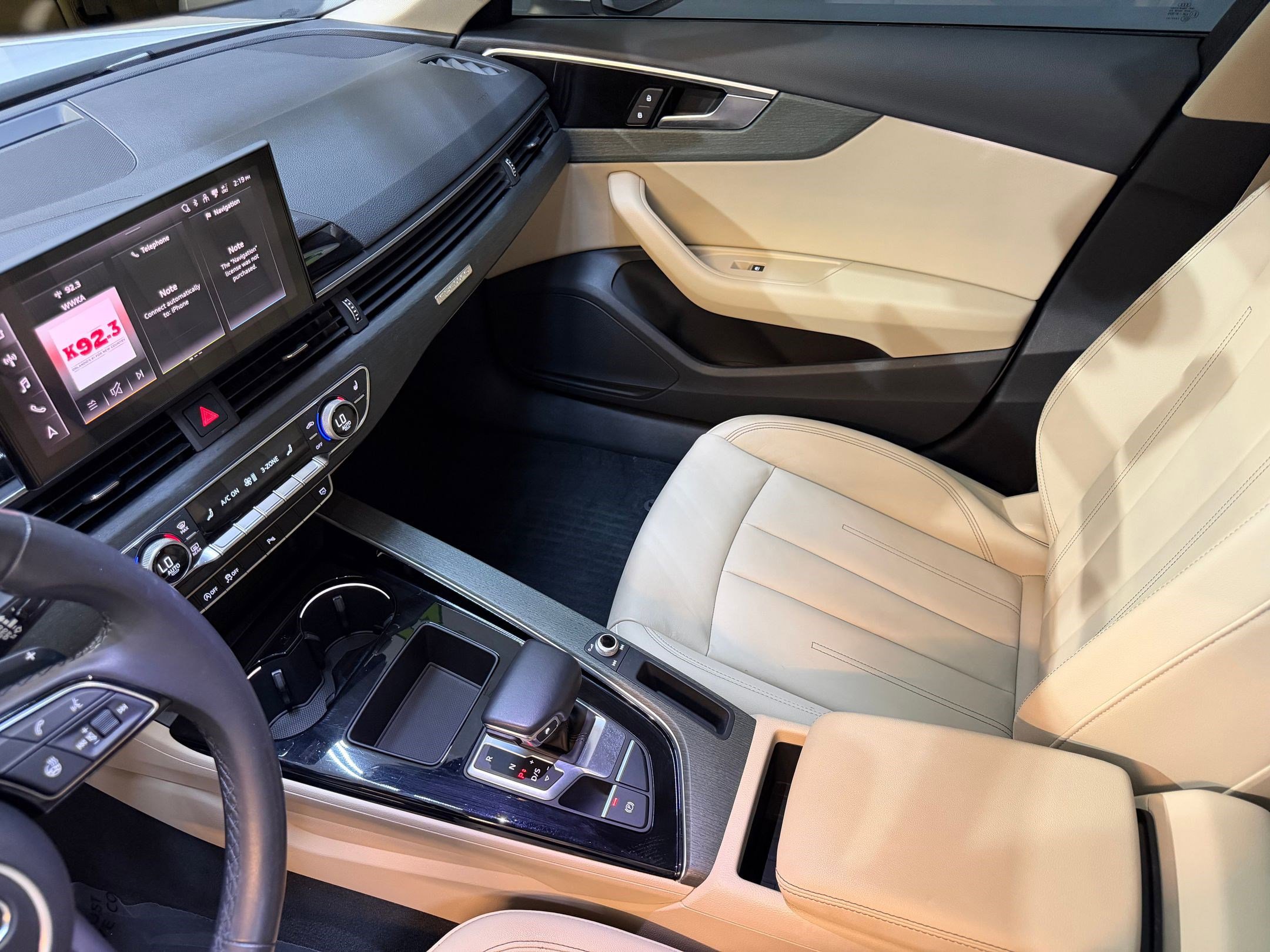 Used 2021 Audi A4 2.0T Premium w/ Convenience Package image 38