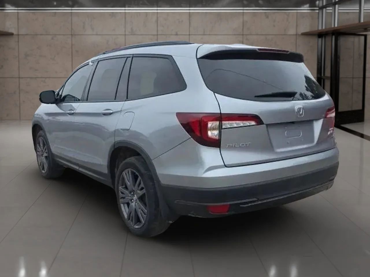 Used 2022 Honda Pilot Sport image 6