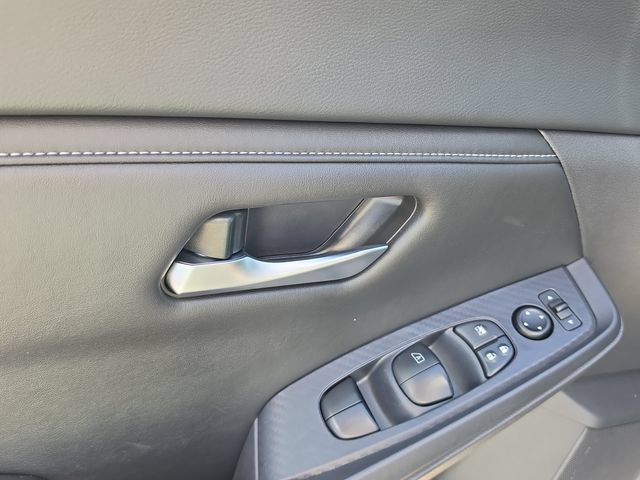 Certified 2024 Nissan Sentra SV w/ All-Weather Package FWD image 18