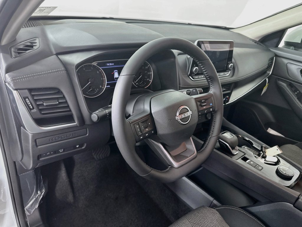 New 2027 Nissan Rogue SV w/ Cold Weather Package AWD/4WD image 14
