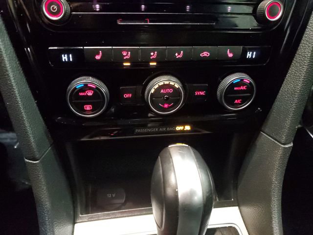 Used 2020 Volkswagen Passat 2.0T SE image 19