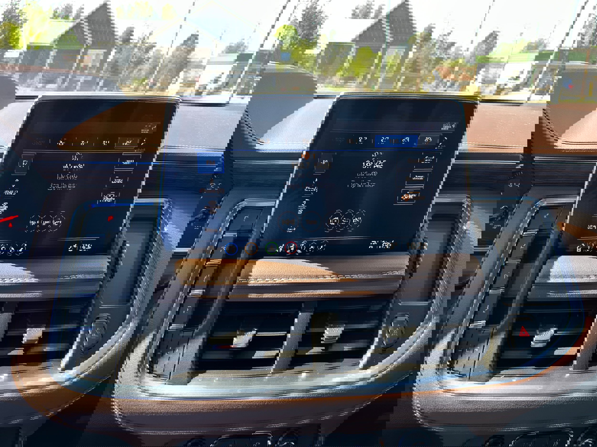 Used 2021 Chevrolet Tahoe High Country w/ Premium Package image 25