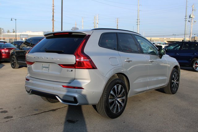 Used 2025 Volvo XC60 B5 Plus image 43