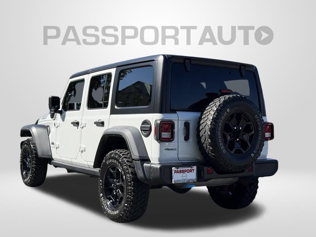 Used 2023 Jeep Wrangler Unlimited w/ Cold Weather Group AWD/4WD image 5