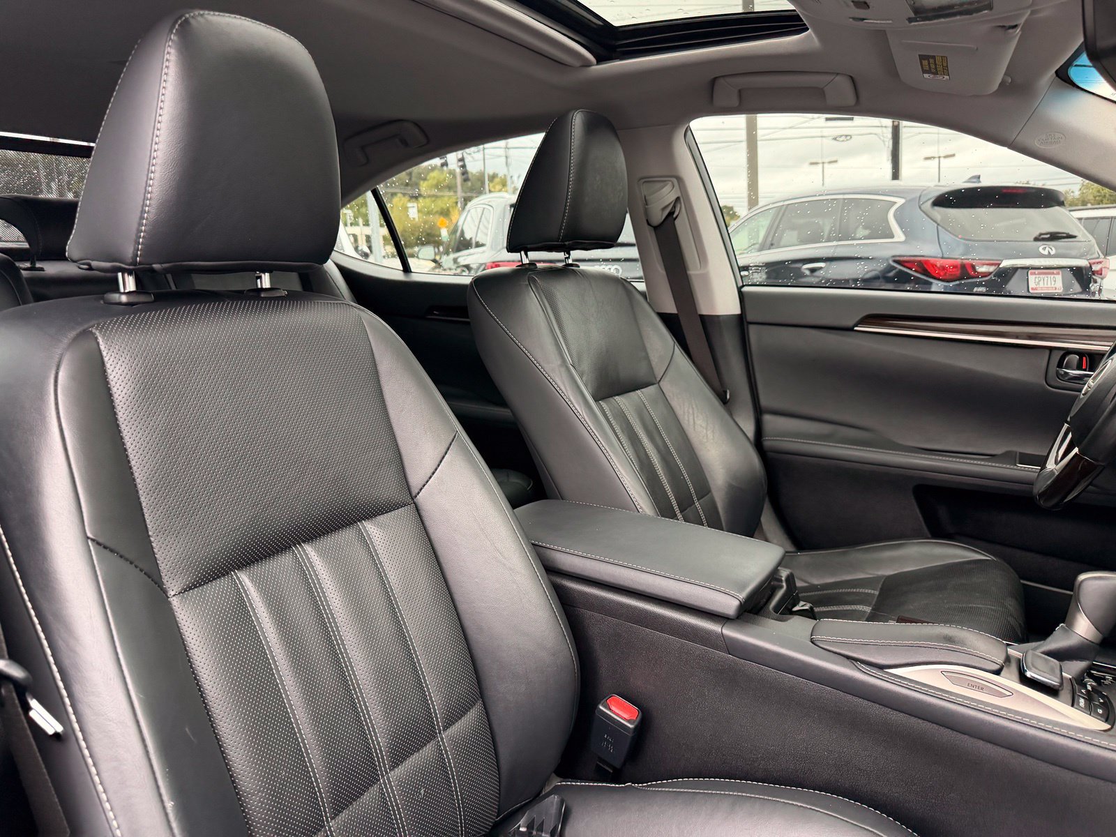 Used 2017 Lexus ES 350 w/ Luxury Package FWD image 37