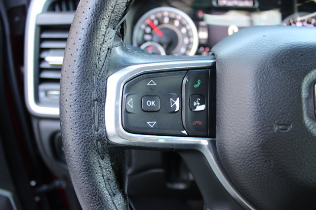 Used 2019 RAM 1500 Laramie AWD/4WD image 19