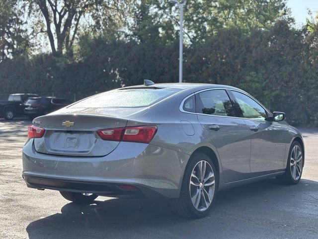 Used 2023 Chevrolet Malibu LT image 3
