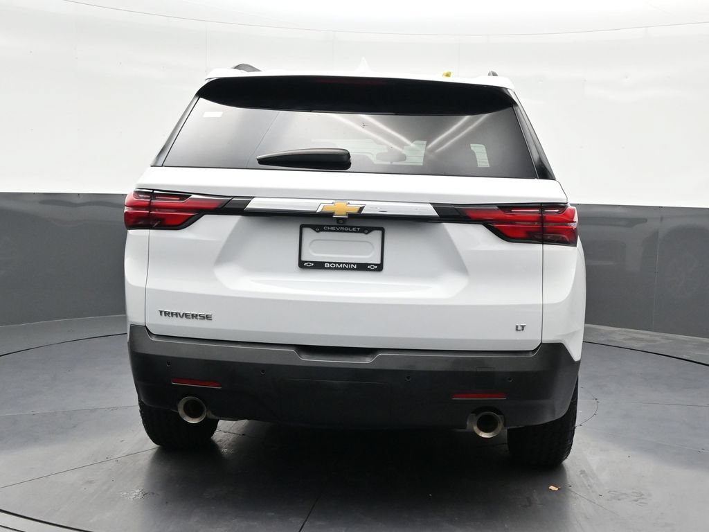 Used 2023 Chevrolet Traverse LT FWD image 4