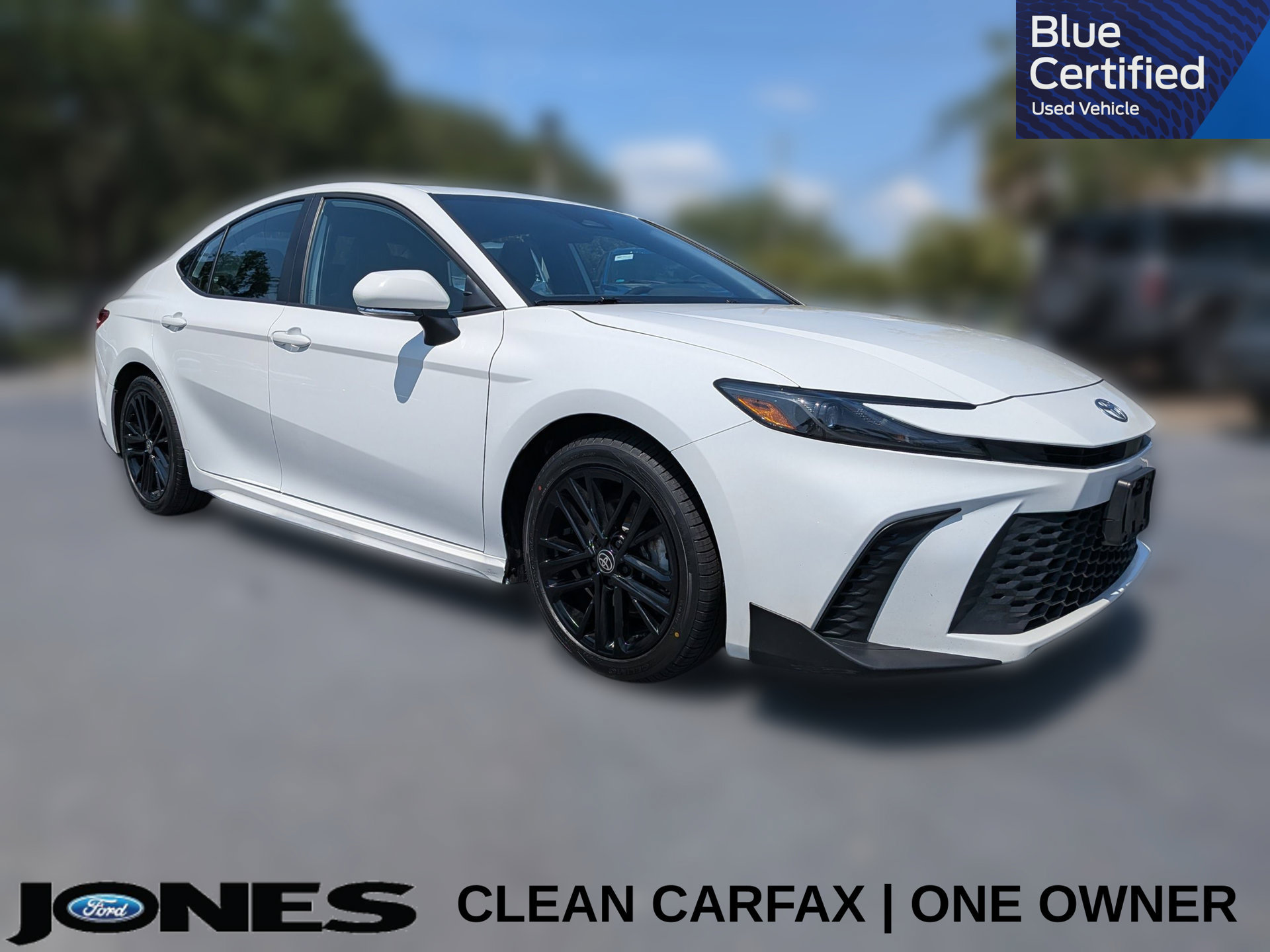 Used 2025 Toyota Camry SE