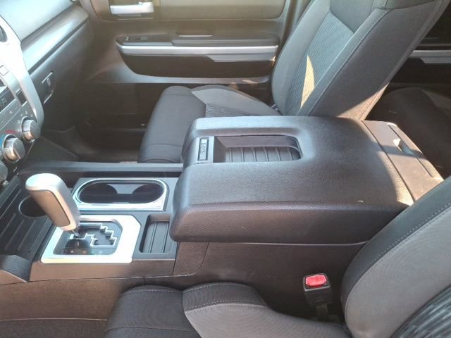 Used 2015 Toyota Tundra SR5 w/ SR5 Upgrade Package image 31