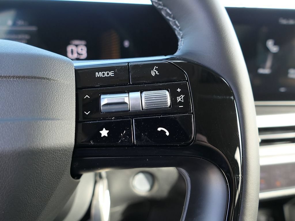 New 2026 Kia Sorento S FWD image 12