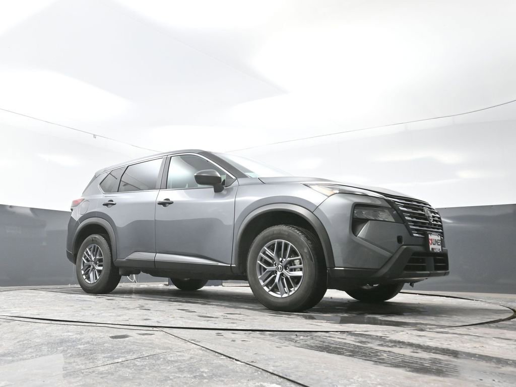 Used 2024 Nissan Rogue S image 50
