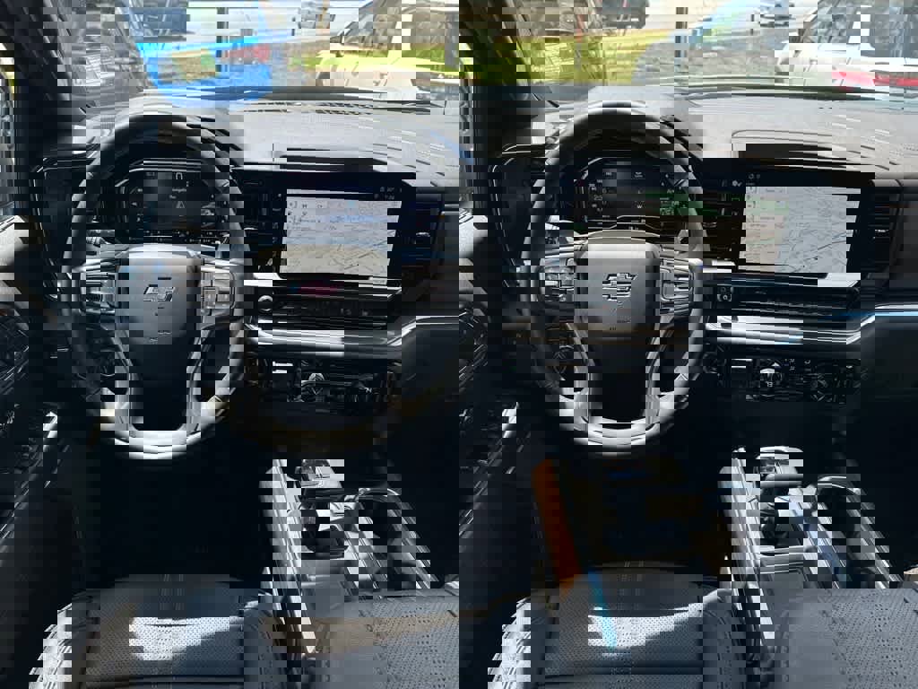 Used 2025 Chevrolet Silverado 1500 High Country w/ Midnight Edition image 11