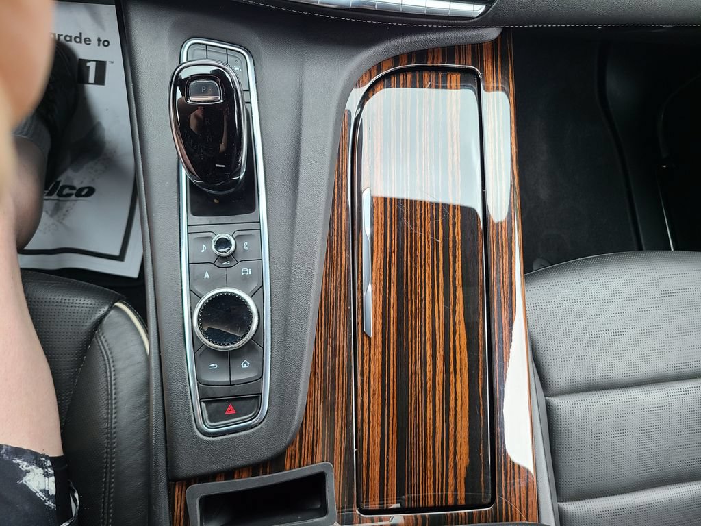 Used 2023 Cadillac Escalade ESV Premium Luxury AWD/4WD image 15