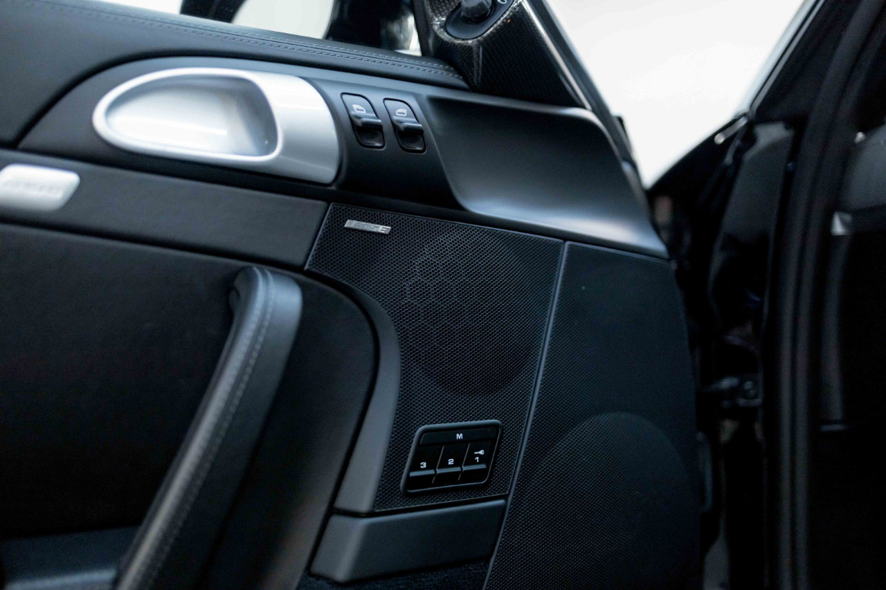 Used 2012 Porsche 911 Turbo image 32