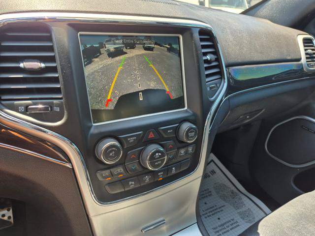 Used 2015 Jeep Grand Cherokee High Altitude AWD/4WD image 16