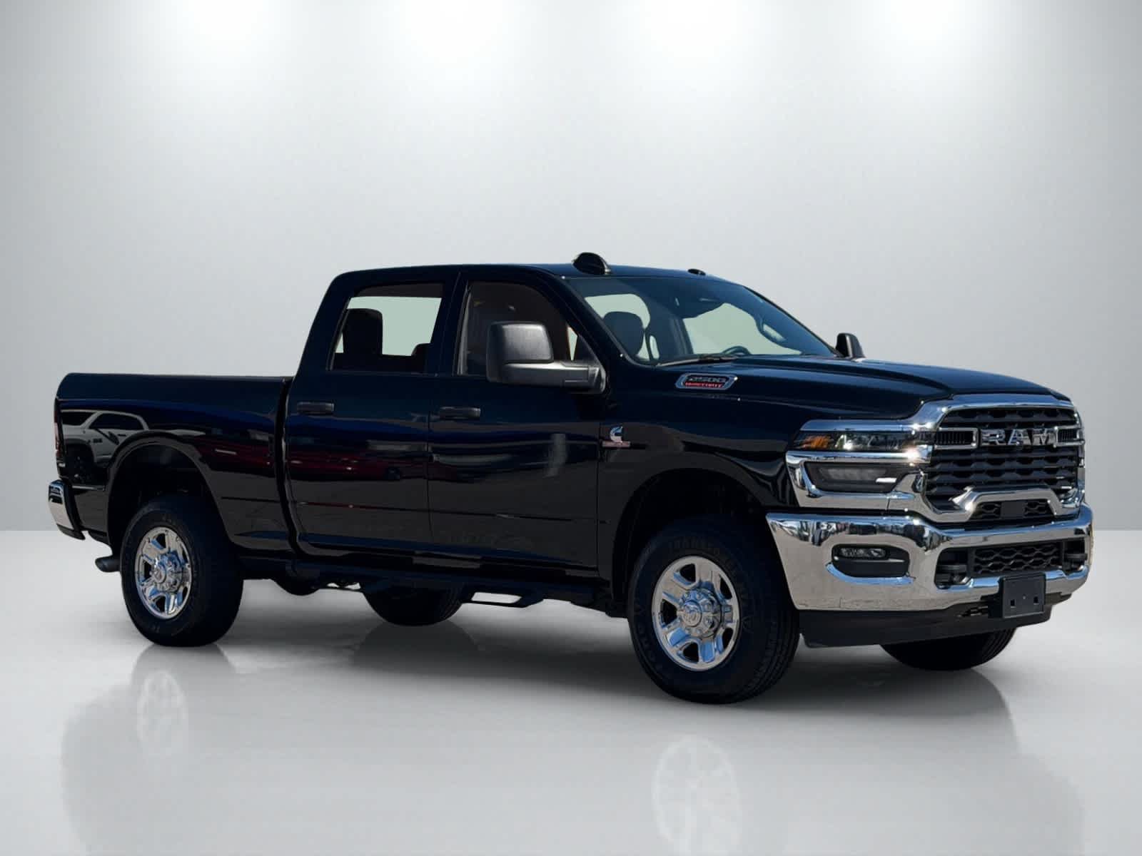 Used 2025 RAM 2500 Tradesman w/ Chrome Appearance Group AWD/4WD image 10