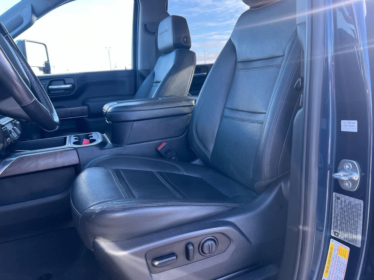 Used 2021 GMC Sierra 2500 Denali w/ Denali Ultimate Package AWD/4WD image 11
