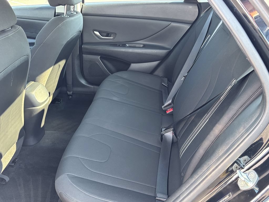 Used 2023 Hyundai Elantra SEL w/ Convenience Package FWD image 44