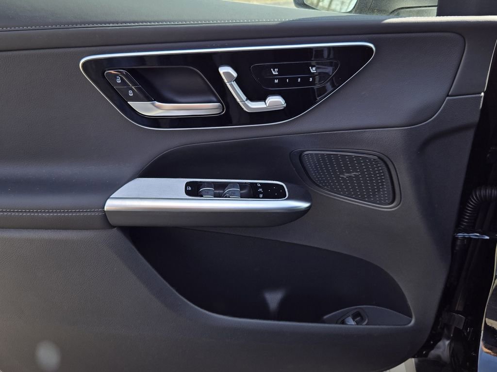 New 2026 Mercedes-Benz GLC 300 4MATIC image 9