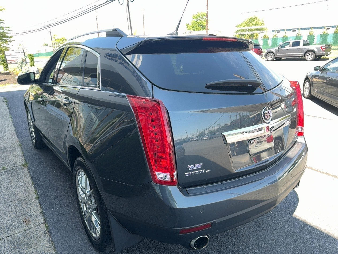 Used 2013 Cadillac SRX Performance AWD/4WD image 3
